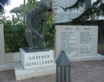 2015_Nals_Reinigung Kriegerdenkmal (4)
