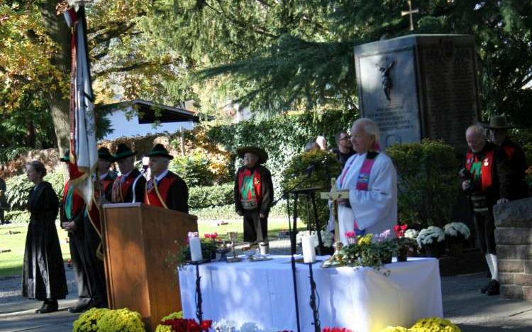 2015_Meran_Gefallenen Gedenken Soldatenfriedhof (10)