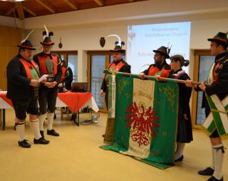 2016_Burgstall_Jahreshauptversammlung Angelobung(2) (Andere)