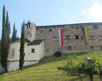 2016_Lana_Fahnenstange Schloss Braunsberg (1)