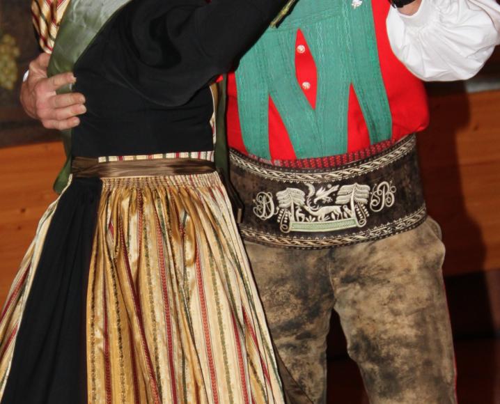 2016_Marling_Tiroler Ball Tracht Tanz Baeurisch