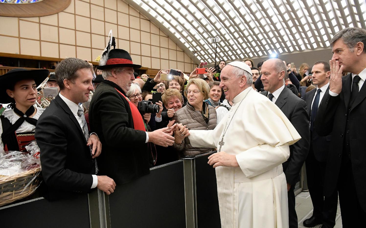 2016_algund-vatikan-rom_vatikan-rom-petersdom-papst-audienz-1