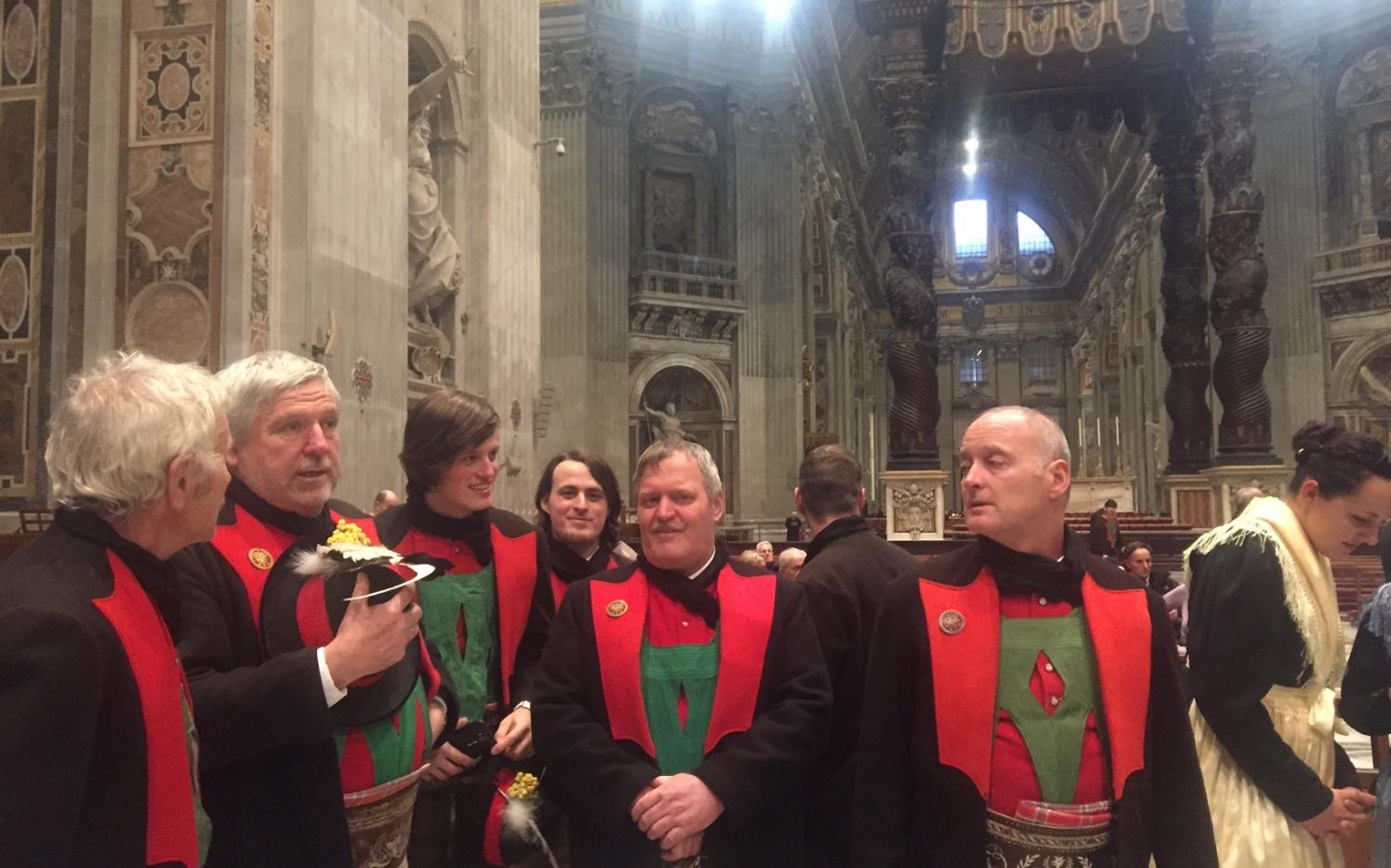 2016_algund-vatikan-rom_vatikan-rom-petersdom-papst-audienz-4