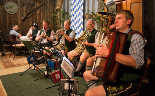2017_Burgstall Bayern - Weinfest Neubeuern 03 (1)