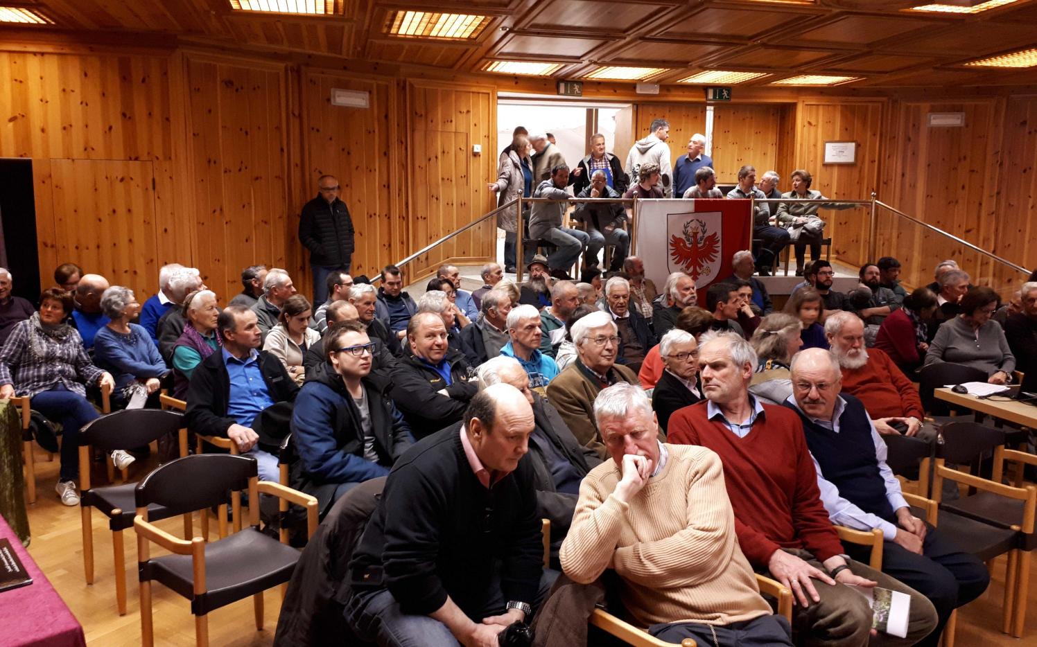 2018_Schenna_Vortrag Gedenkkreuze Südfront (1)