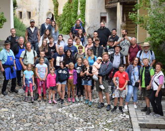 Gruppenfoto im Innenhof der Churburg